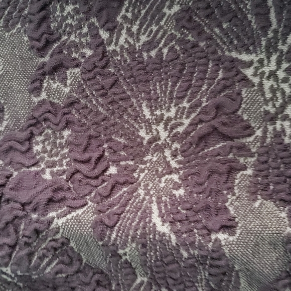 Lysse Pencil Skirt - Picture 2 of 7